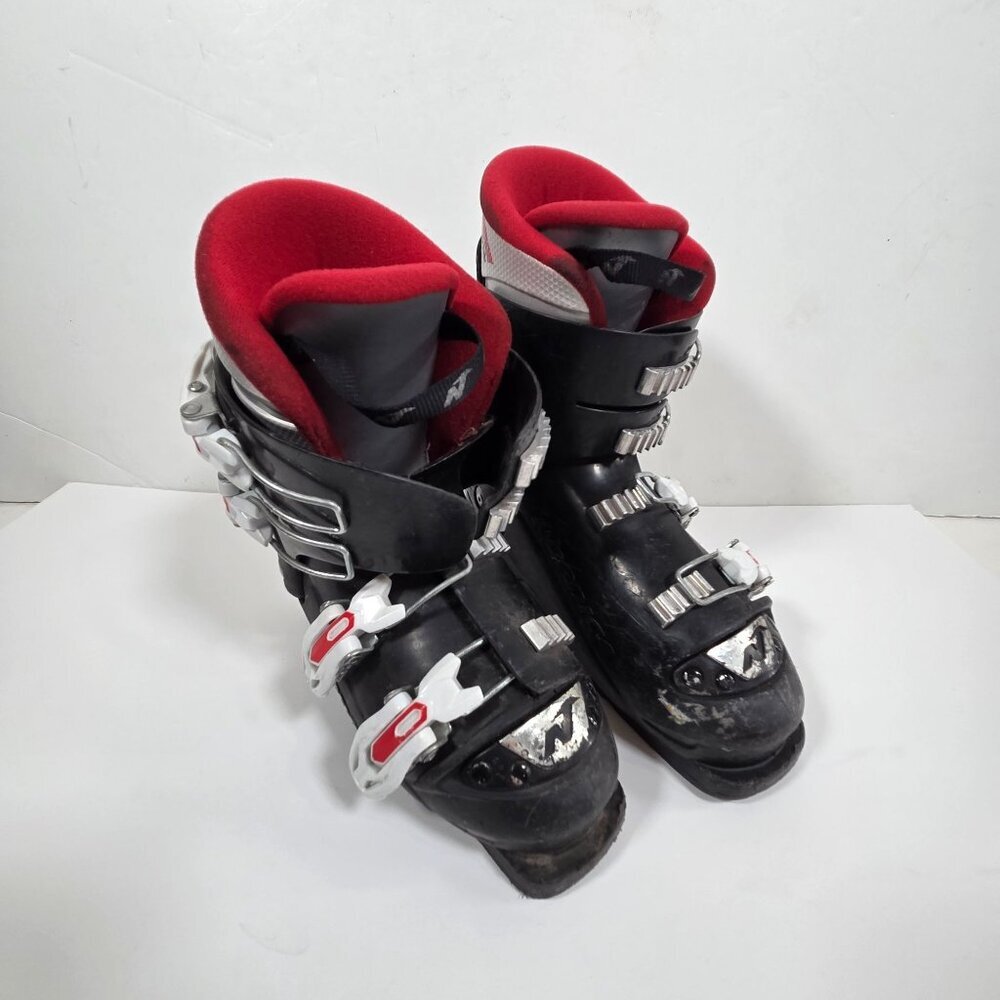 Nordica Junior Ski Boots Mondo 25 Black US Size 5 23- 23.5